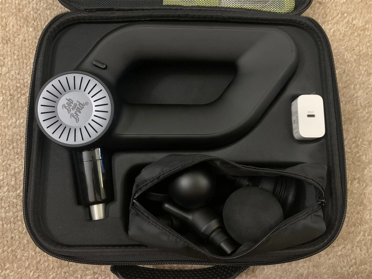 Bob & Brad D6 Pro mélyszöveti masszázspisztoly