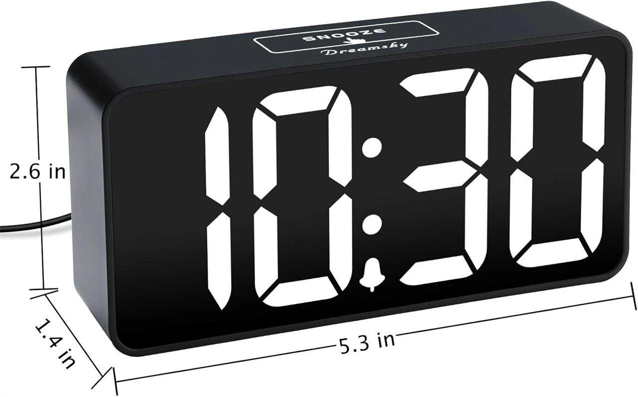 Eachui DS312 LED óra