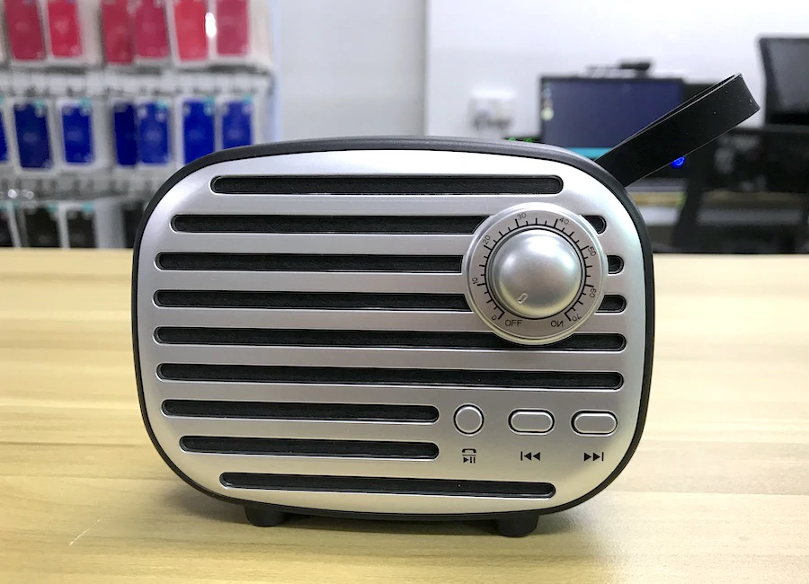 CR-X64 mini hordozható BT hagszóró és FM rádió